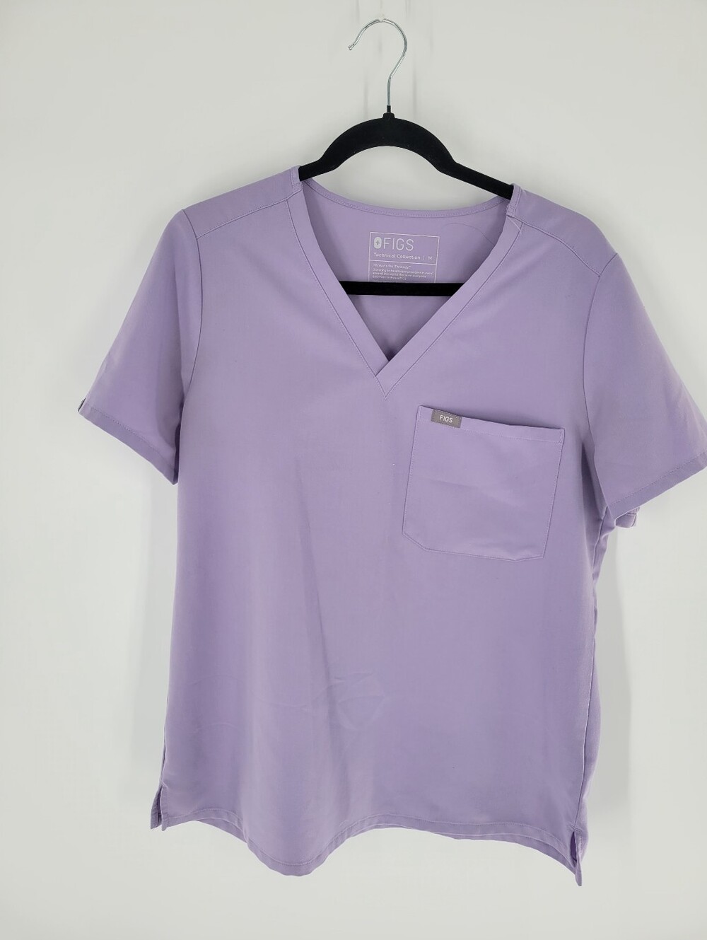 Figs Lavender V-Neck Short Sleeve Scrub Top Size M